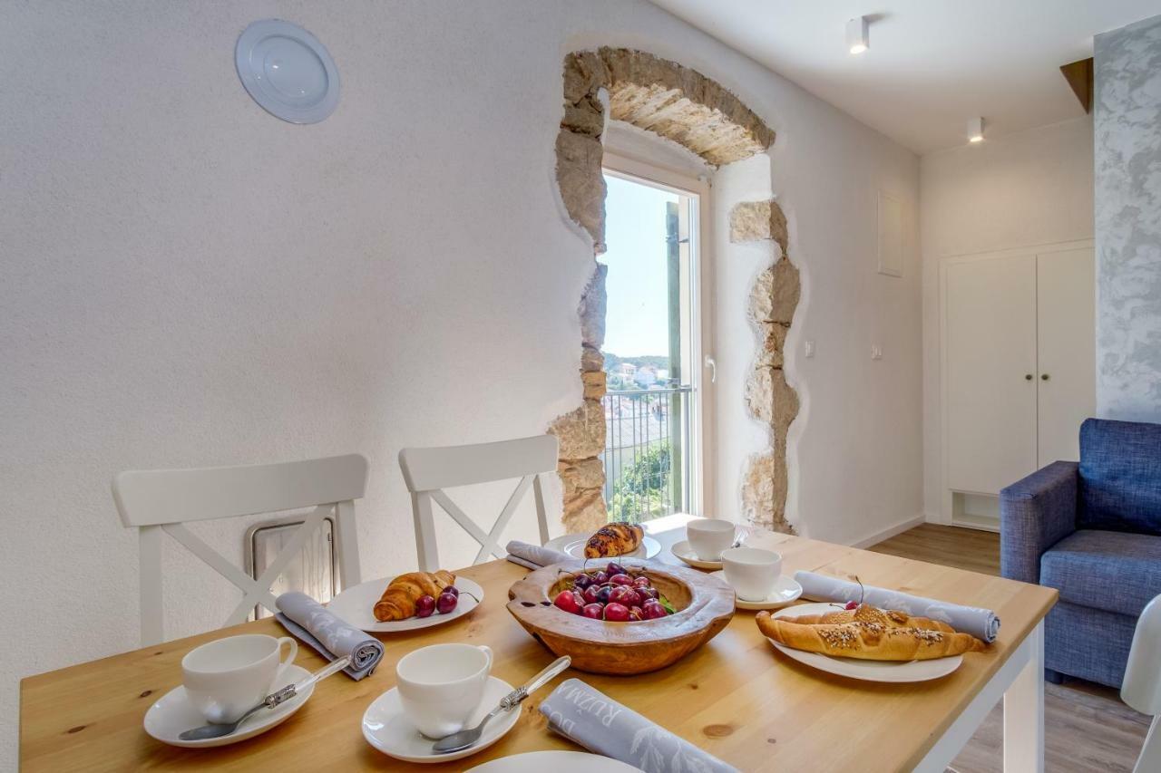 Casa Rustica Apartment มาลีโลชินจ์ ภายนอก รูปภาพ