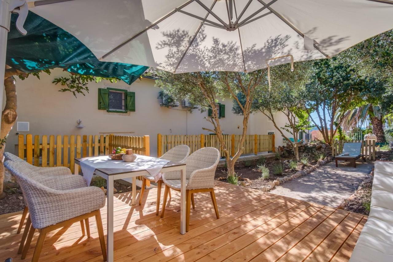 Casa Rustica Apartment มาลีโลชินจ์ ภายนอก รูปภาพ